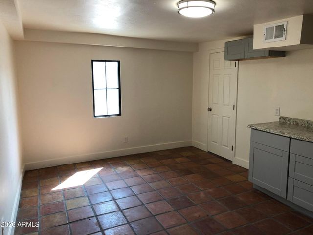 347 N 16TH Avenue, Phoenix, AZ 85007