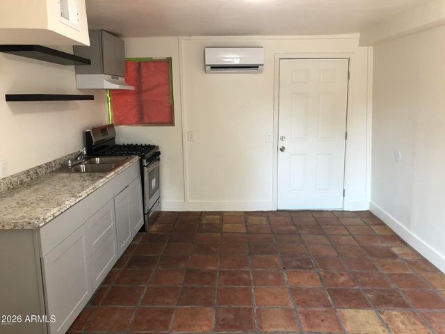 347 N 16TH Avenue, Phoenix, AZ 85007