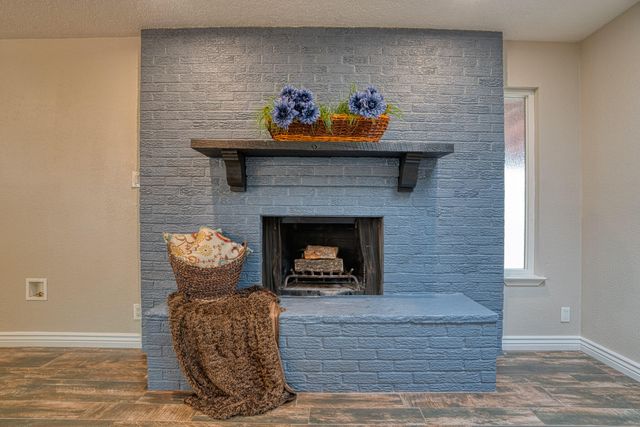 123 Ortega Road NW, Albuquerque, NM 87114