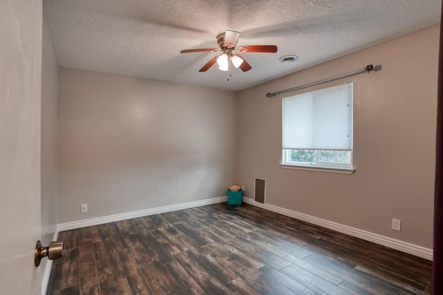 123 Ortega Road NW, Albuquerque, NM 87114