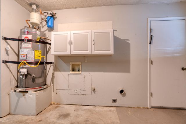 123 Ortega Road NW, Albuquerque, NM 87114