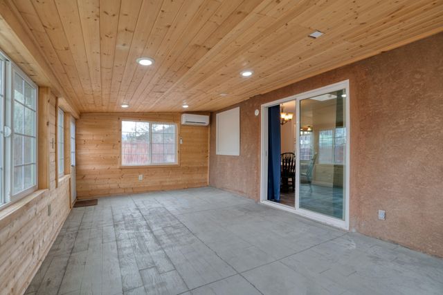 123 Ortega Road NW, Albuquerque, NM 87114