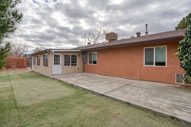 123 Ortega Road NW, Albuquerque, NM 87114