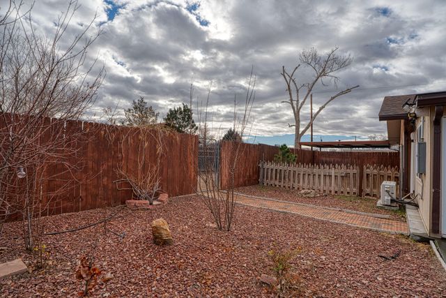123 Ortega Road NW, Albuquerque, NM 87114