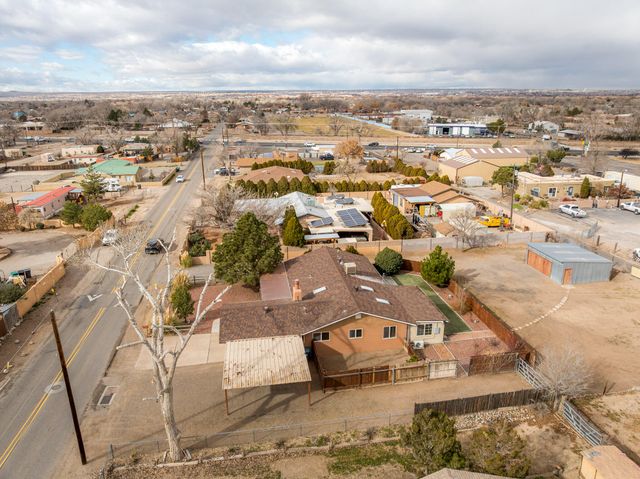 123 Ortega Road NW, Albuquerque, NM 87114