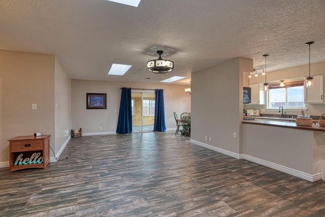 123 Ortega Road NW, Albuquerque, NM 87114