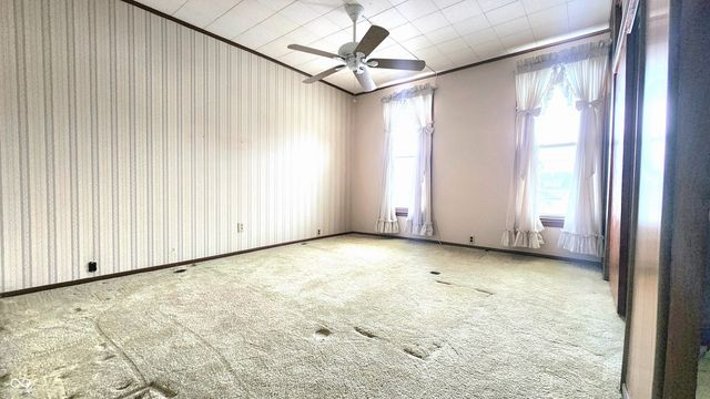 1017 S A Street, Elwood, IN 46036