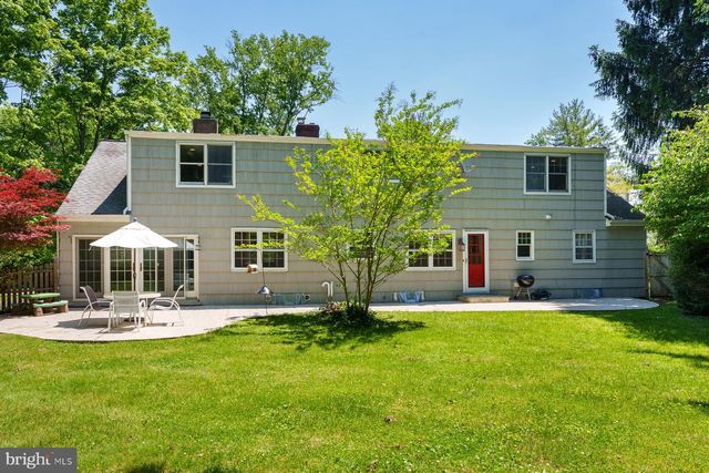 4 MANOR AVE, Princeton, NJ 08540