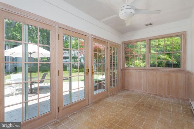 4 MANOR AVE, Princeton, NJ 08540