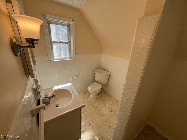 912 28th Street NE, Canton, OH 44714