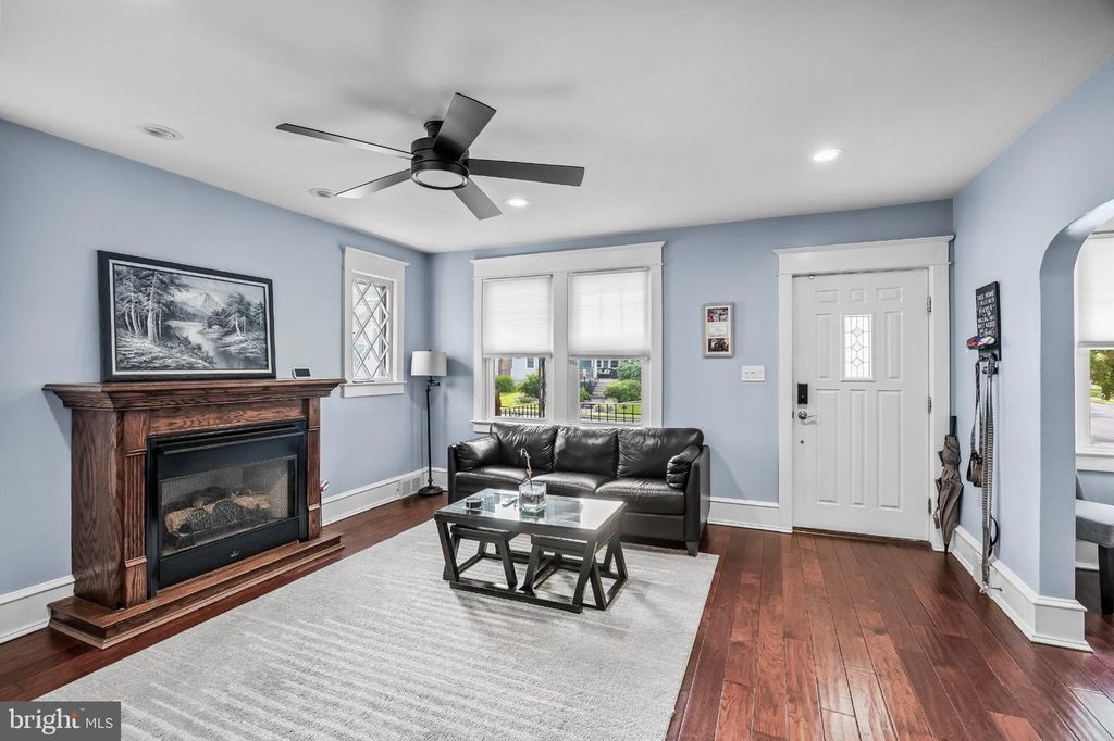 137 W PINE ST, AUDUBON, NJ 08106 — photo 4