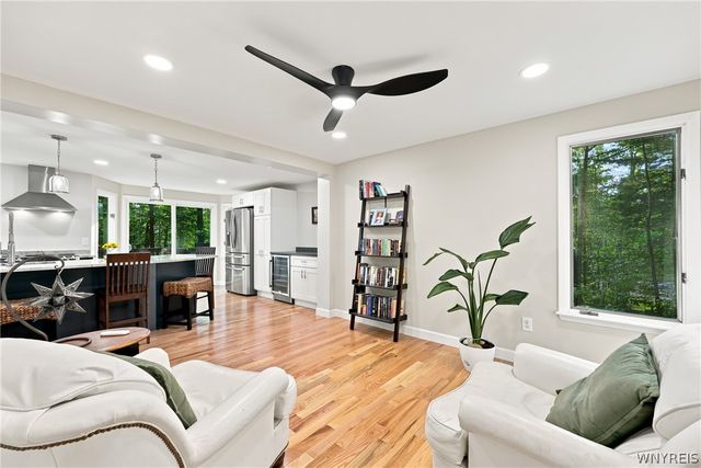 5876 Woodlee Court, Boston, NY 14127
