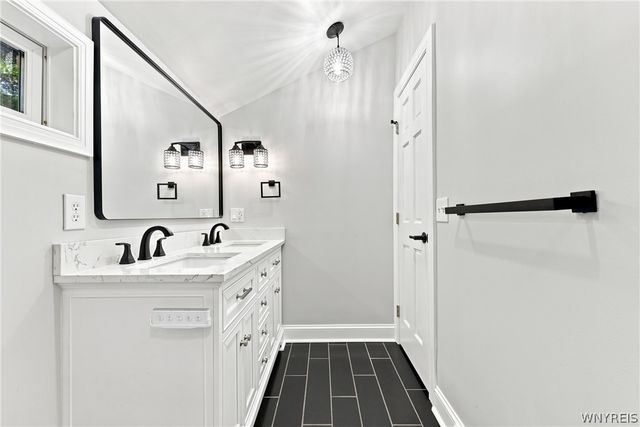 5876 Woodlee Court, Boston, NY 14127