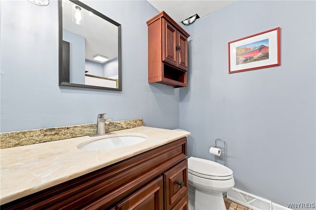 5876 Woodlee Court, Boston, NY 14127