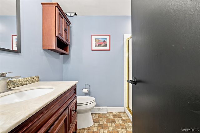 5876 Woodlee Court, Boston, NY 14127