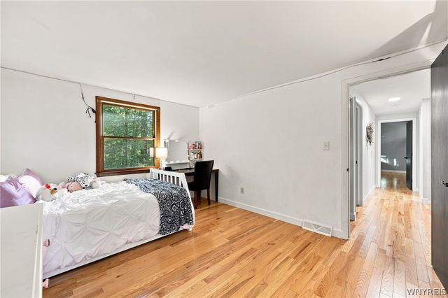 5876 Woodlee Court, Boston, NY 14127