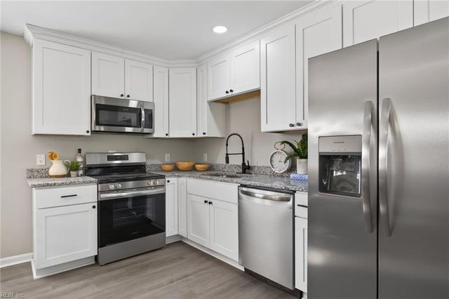 57 Tillerson DR, Newport News, VA 23602