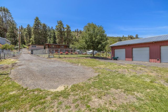 1400 Lakeshore Drive, Klamath Falls, OR 97601