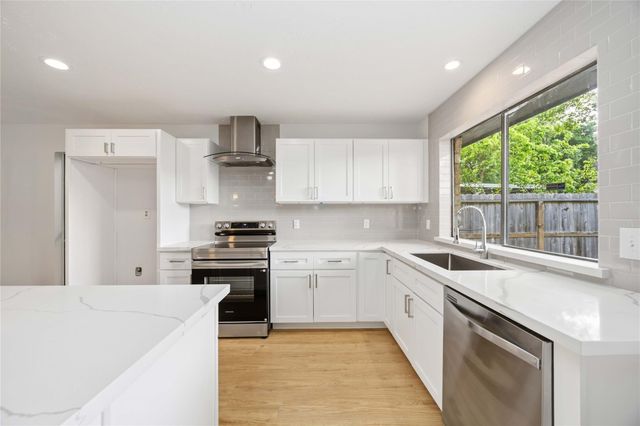 2543 Sage Brush Lane, Sugar Land, TX 77479