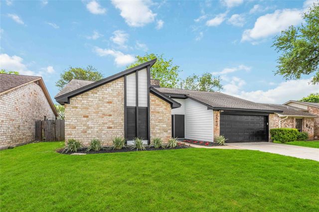 2543 Sage Brush Lane, Sugar Land, TX 77479