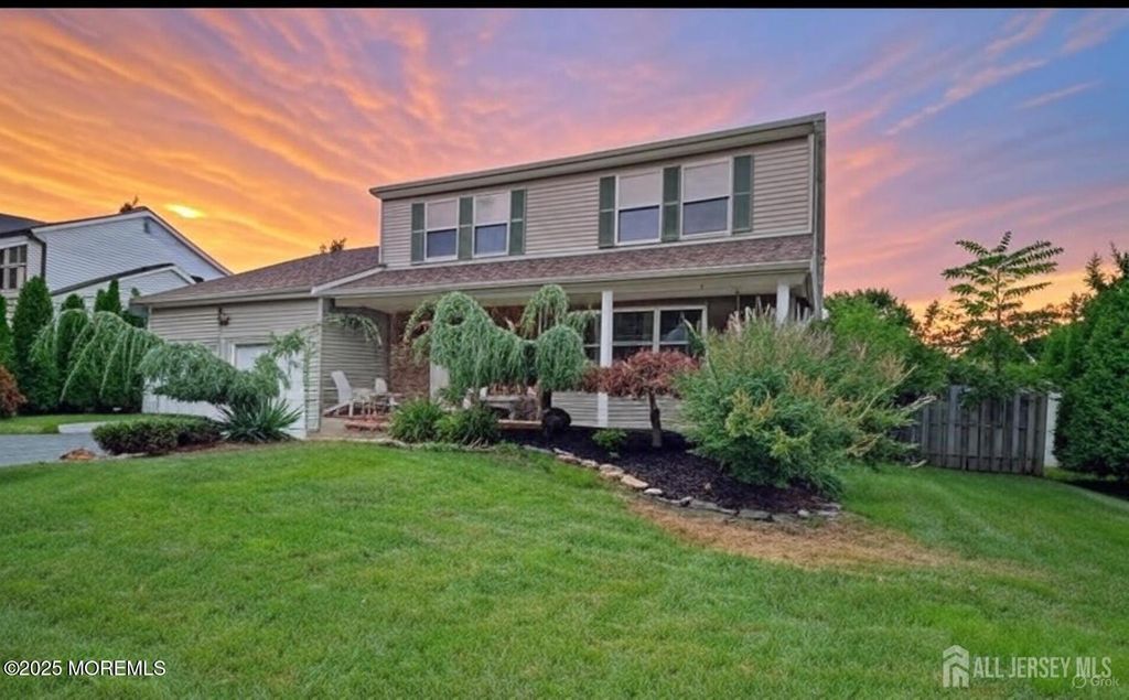 4 Davids Lane, Howell, NJ 07731