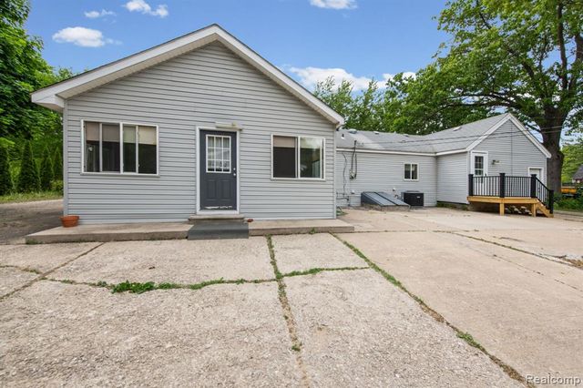 19227 Gudith Road, Trenton, MI 48183