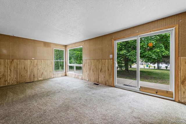 19227 Gudith Road, Trenton, MI 48183