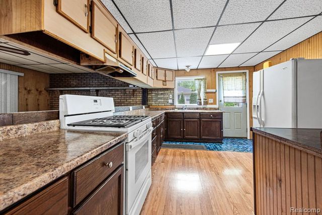 19227 Gudith Road, Trenton, MI 48183