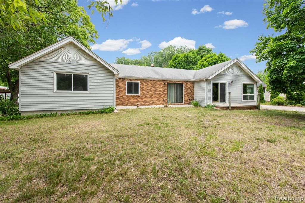 19227 Gudith Road, Trenton, MI 48183