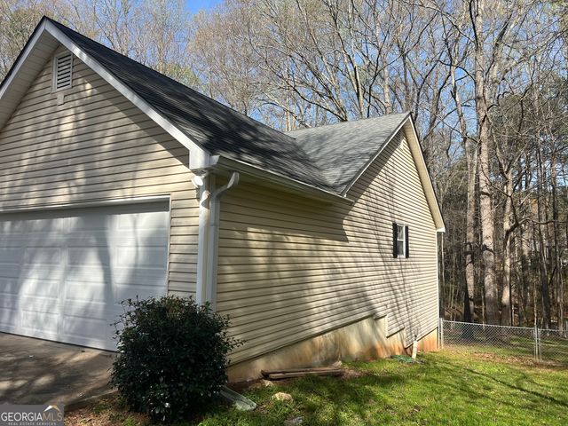 3502 Greystone Drive, Loganville, GA 30052