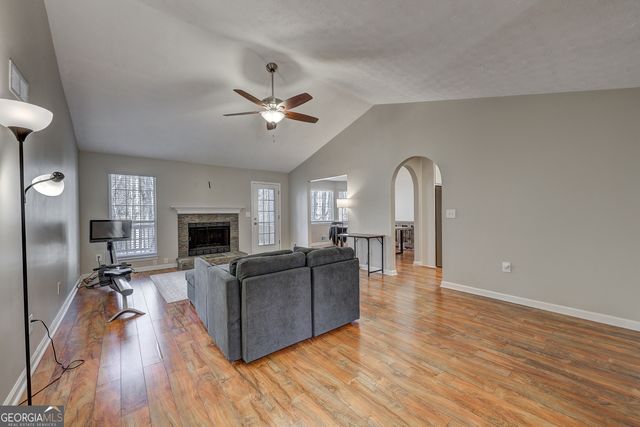 3502 Greystone Drive, Loganville, GA 30052