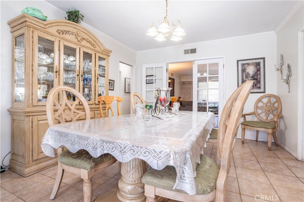 Image 10 of property listing at 12849 Montague, Pacoima, CA 91331