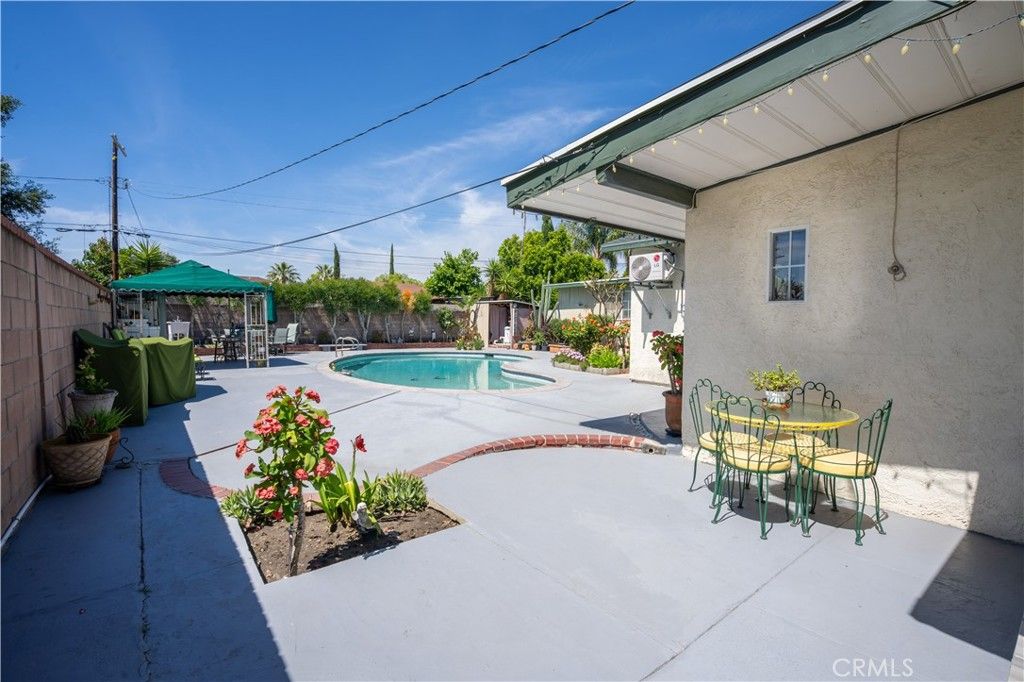 Image 25 of property listing at 12849 Montague, Pacoima, CA 91331