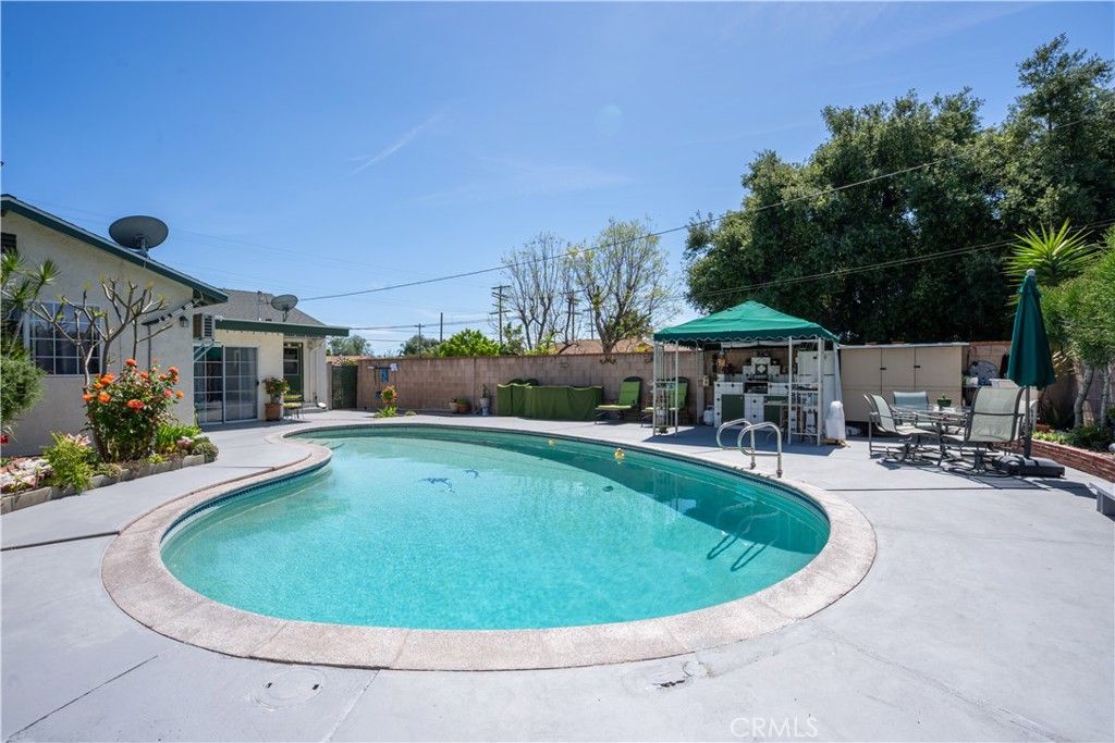 Image 29 of property listing at 12849 Montague, Pacoima, CA 91331