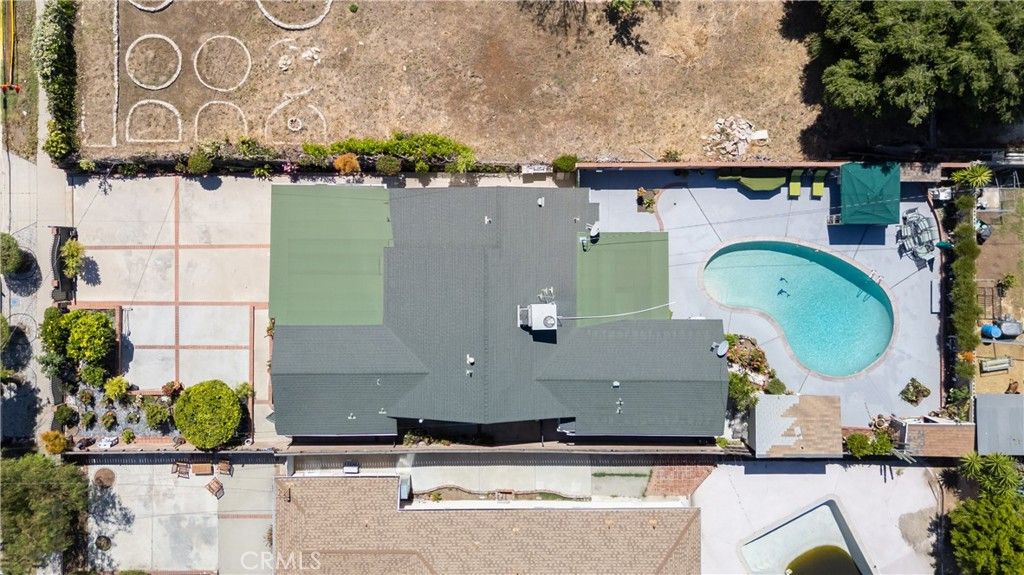 Image 31 of property listing at 12849 Montague, Pacoima, CA 91331