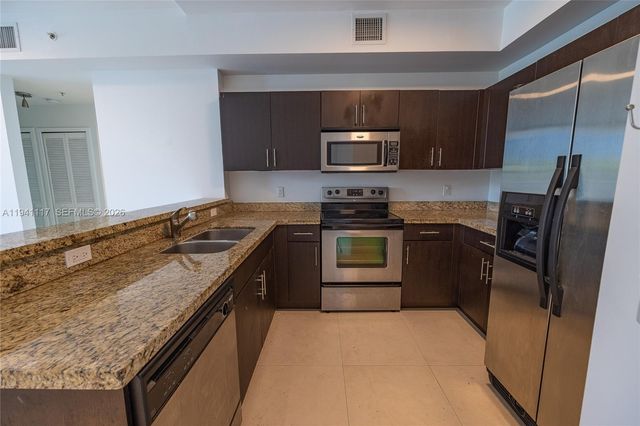 2020 Prairie Ave 202, Miami Beach, FL 33139