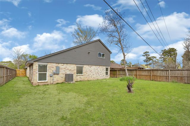 4802 Hickorygate Drive, Spring, TX 77373