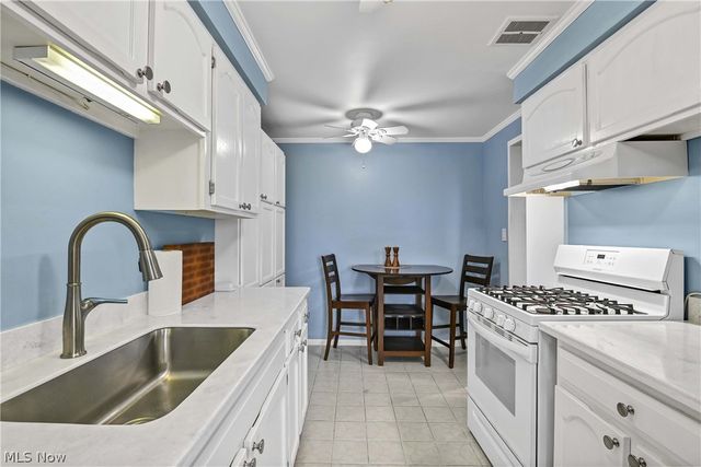 12900 Lake Avenue 809, Lakewood, OH 44107