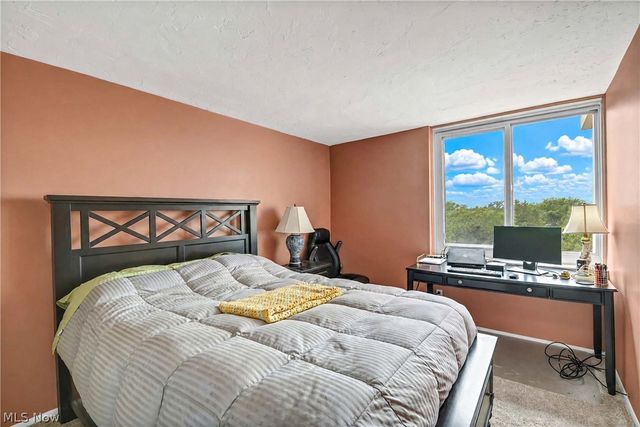 12900 Lake Avenue 809, Lakewood, OH 44107