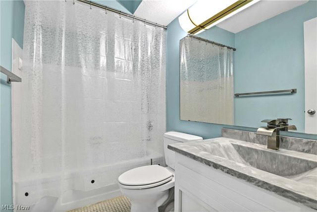 12900 Lake Avenue 809, Lakewood, OH 44107