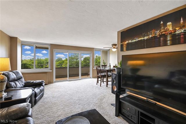 12900 Lake Avenue 809, Lakewood, OH 44107