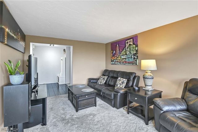 12900 Lake Avenue 809, Lakewood, OH 44107