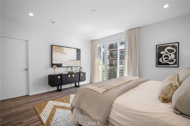 11490 Cumpston Street, North Hollywood, CA 91601