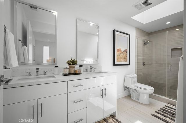 11490 Cumpston Street, North Hollywood, CA 91601