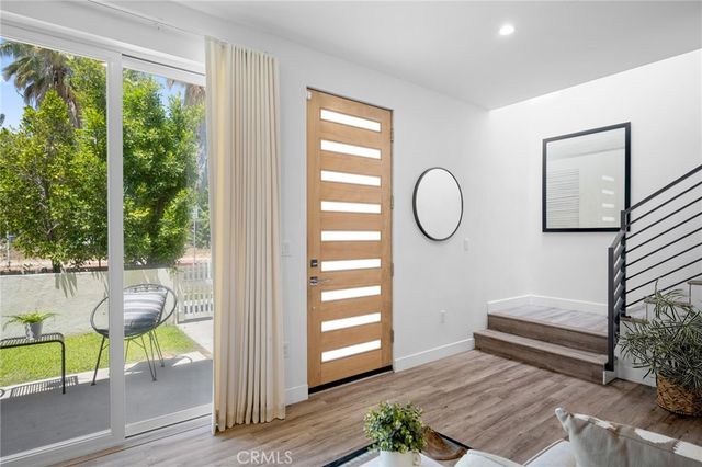 11490 Cumpston Street, North Hollywood, CA 91601