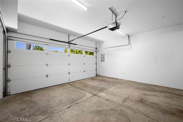 11490 Cumpston Street, North Hollywood, CA 91601