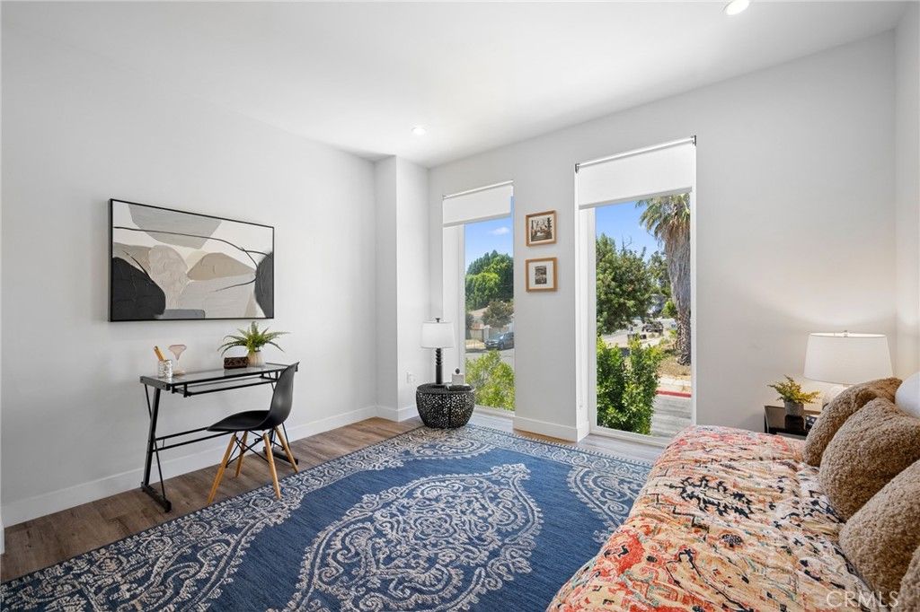 Image 23 of property listing at 11490 Cumpston Street, North Hollywood, CA 91601