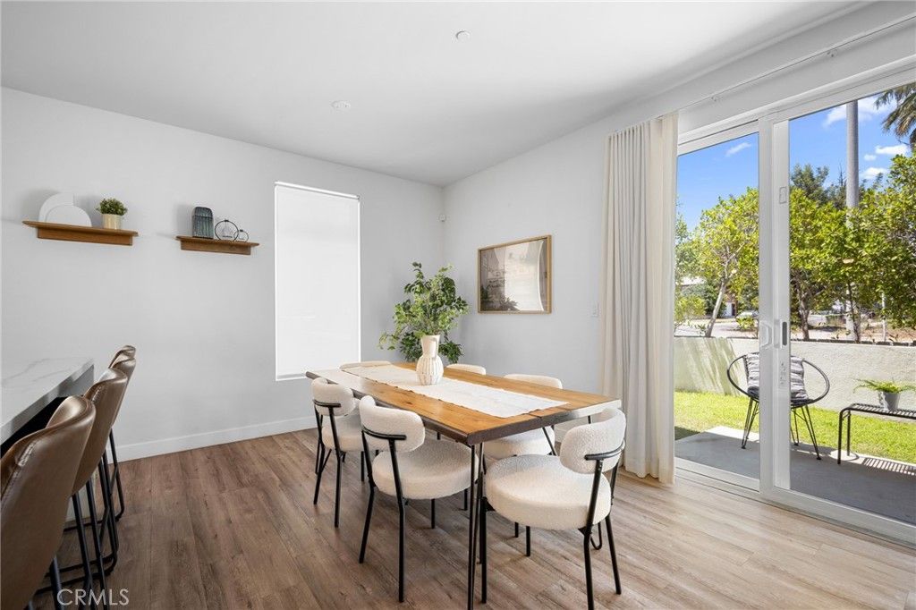 Image 7 of property listing at 11490 Cumpston Street, North Hollywood, CA 91601