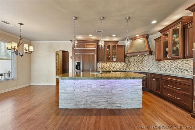 304 E 123rd Court S, Jenks, OK 74037