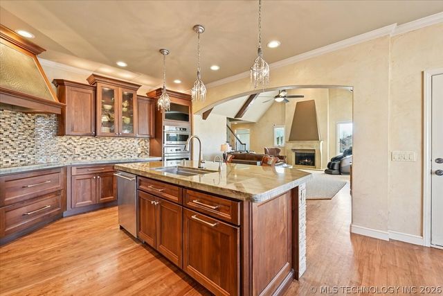 304 E 123rd Court S, Jenks, OK 74037